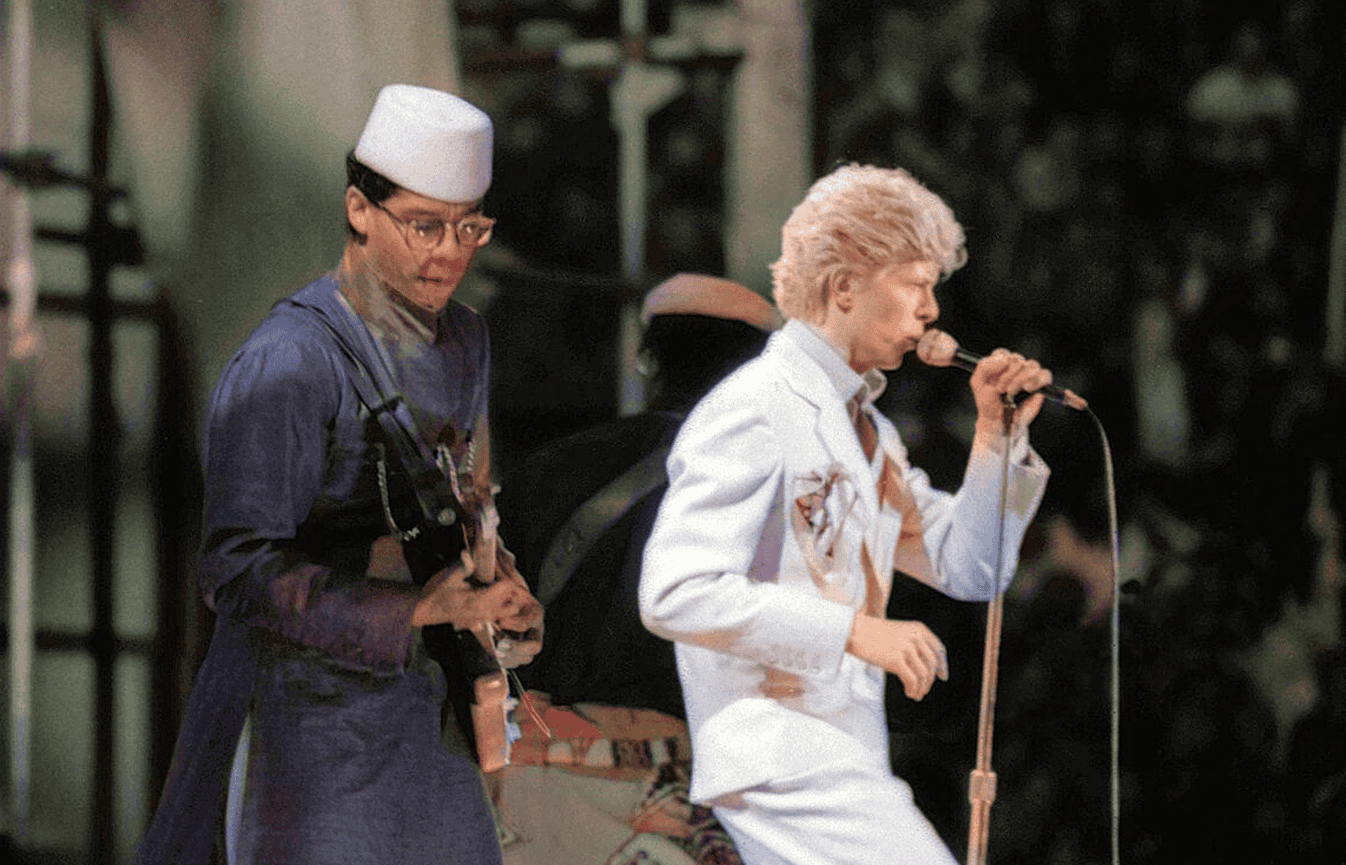 the-dam-trilogy-bowie