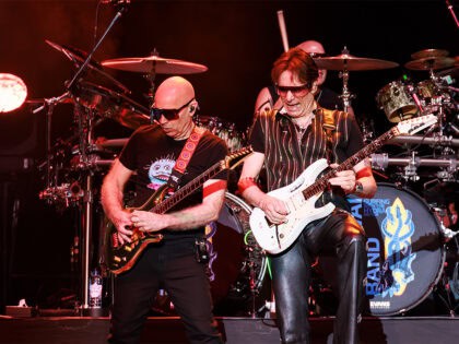 SatchVai Band in AFAS Live (live-recensie)